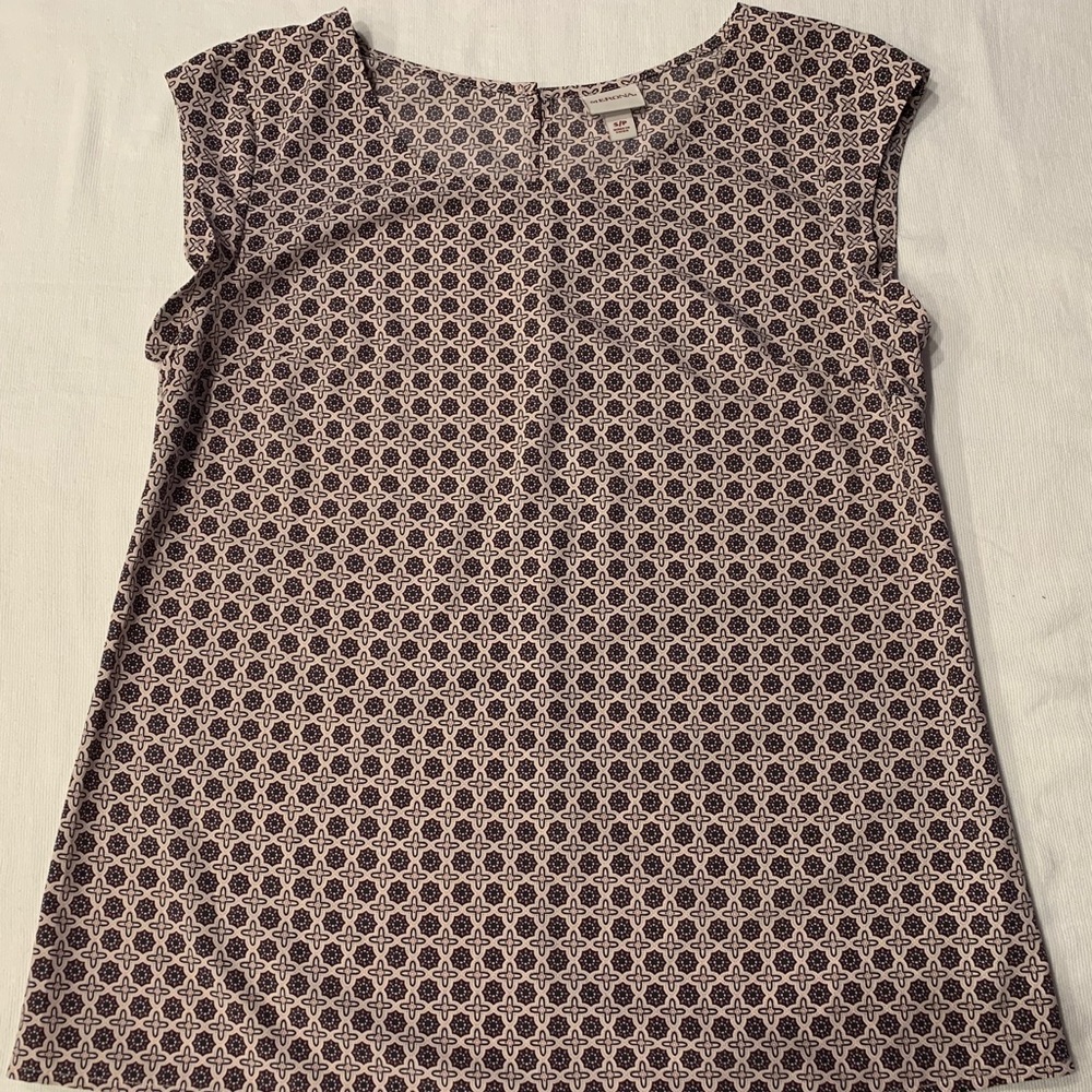 NWOT Merona Sleeveless Scoop neck blouse
